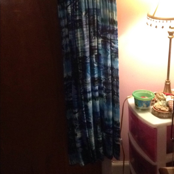 Black and blue sundress - Picture 3 of 4